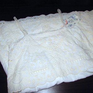 NWT! Chelsea & Violet Embroidered Lace Dress Ivory